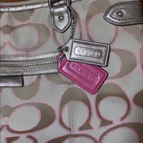 Purse - Picture 2 of 3